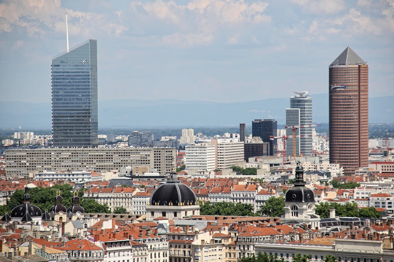 lyon-5251740_1280